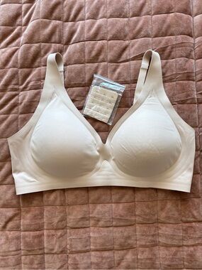 Seamless Wireless Molding Bra - Cream